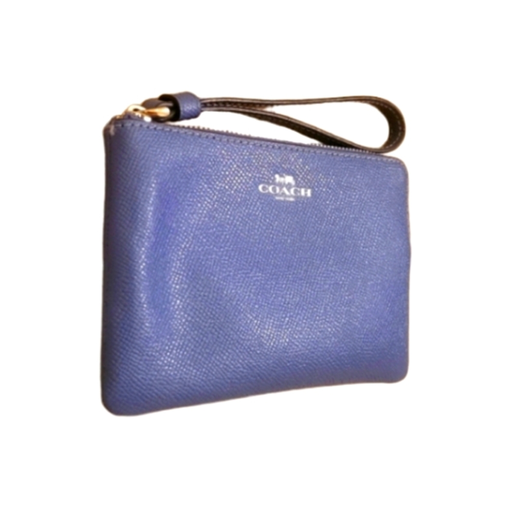 Coach Wristlet - Picture 3 of 6